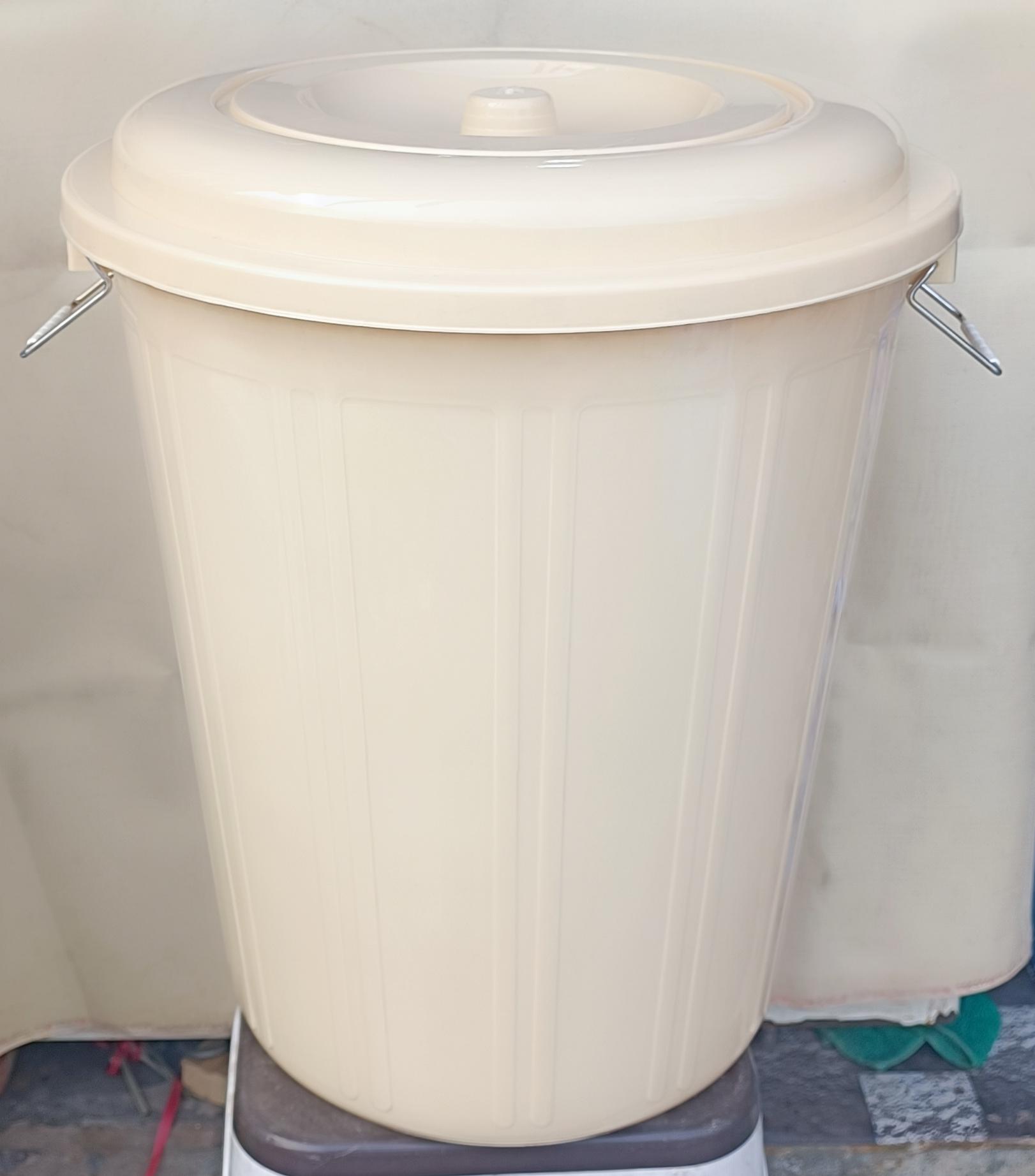 Multi-Purpose Plastic Storage Water Drum with Dome Lid & Metal Handles