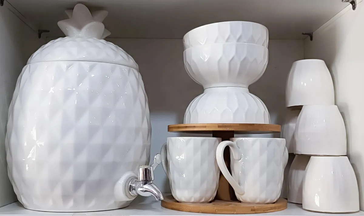 Pineapple Diamond-Textured Ceramic Beverage Dispenser Set with Bamboo Stand & Cups - Nordic Ceramic Collection