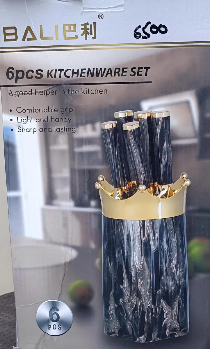Balie Stainless Steel Kitchen Knife Set with Crown Design Standing Block
